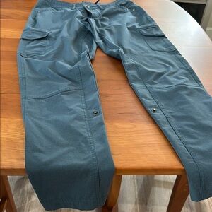 Kuhl Roll up Free flex pants.